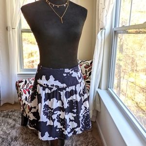 Black & White Floral Mini Skirt Size 00